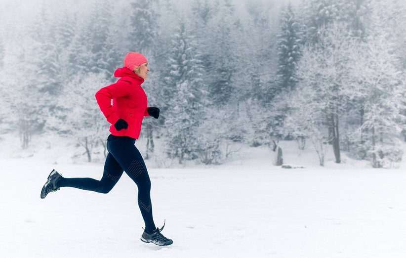 چگونه هنگام ورزش در هوای سرد از آسیب‌دیدگی جلوگیری کنید؟
