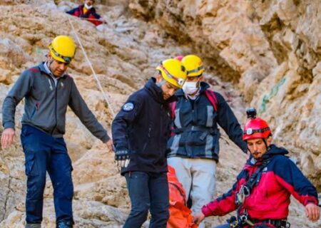 سقوط از کوه صفه اصفهان، ۲ کشته و یک مصدوم بر جای گذاشت