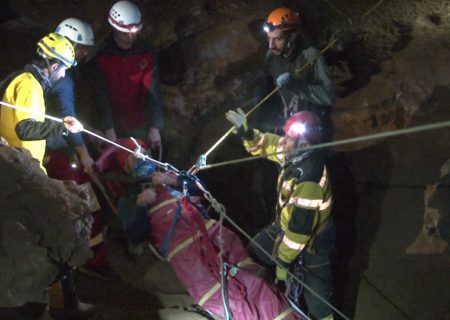 برگزاری دوره توان افزایی امدادی در غار هامپوئیل مراغه