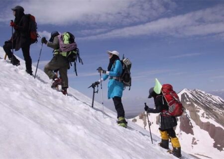کوهنوردان از صعودهای انفرادی به ارتفاعات همدان خودداری کنند