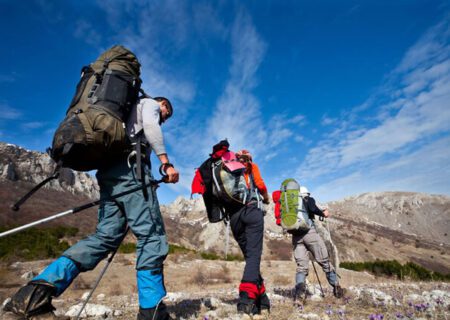 یزدی‌های علاقمند به کوهنوردی رایگان آموزش می‌بینند
