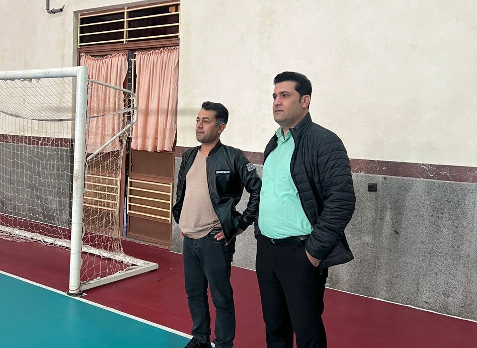 مسابقات فوتبال کارکنان پایانه های نفتی خارگ برگزار می شود