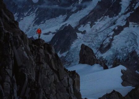 به کوه می رویم که از خود فراتر رویم ،نه در خود فروتر