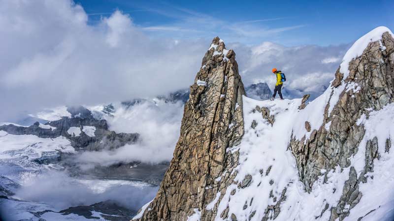 کوهنوردی و شکوه ِ بودن