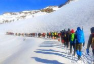 صعود زمستانی کوهنوردان به قله چوبین چهارمحال و بختیاری