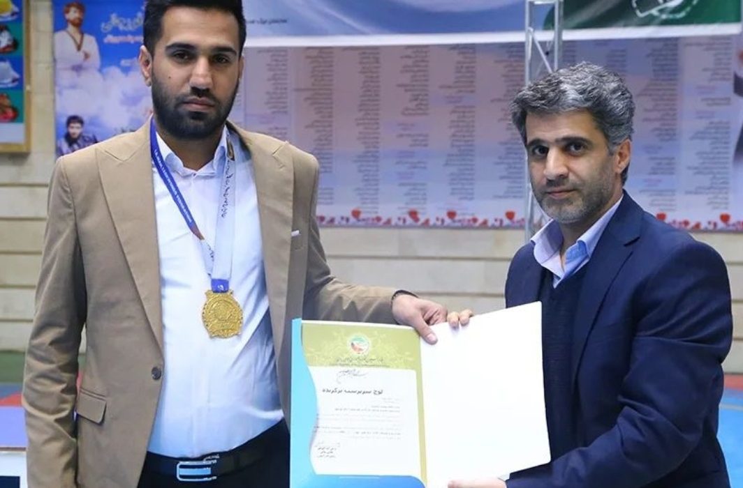 معرفی نماینده بوشهر به عنوان بهترین سرپرست لیگ تکواندو کشور