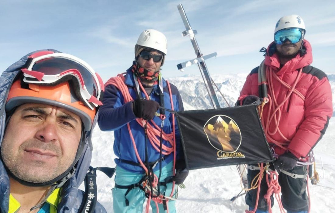 صعود زمستانه به قله کازبک