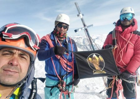 صعود زمستانه به قله کازبک
