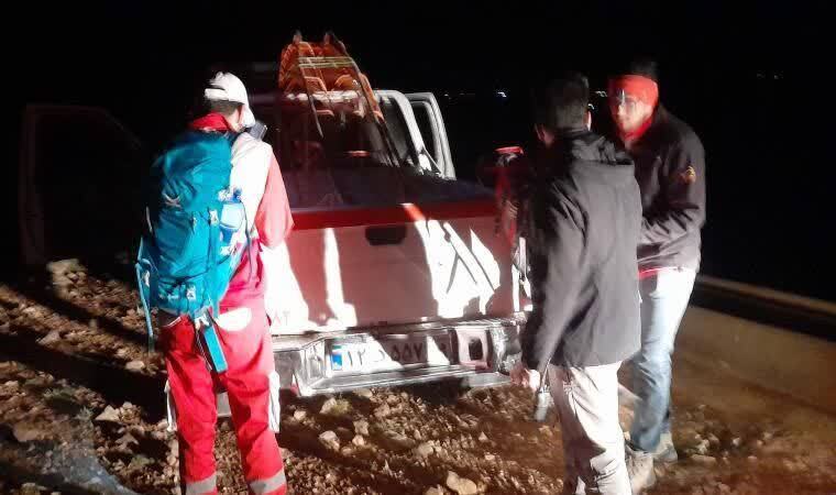 امدادگران هلال احمر ۳ حادثه دیده در ارتفاعات امروله را نجات دادند