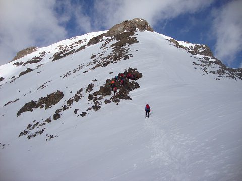 قله جانستون کجاست: راهنمای صعود و نکات