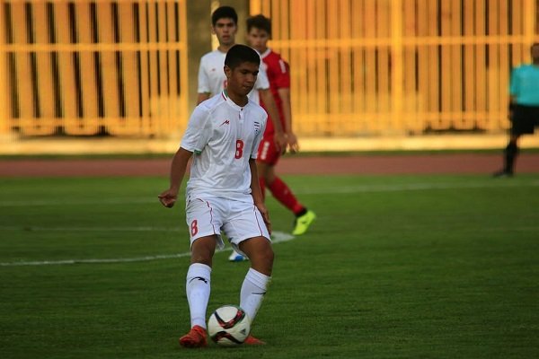 جوان‌ترین کاپیتان بوشهری لیگ هم به تراکتورسازی پیوست  