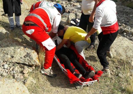نجات چهار کوهنورد در کوه‌های گلخاری گناوه
