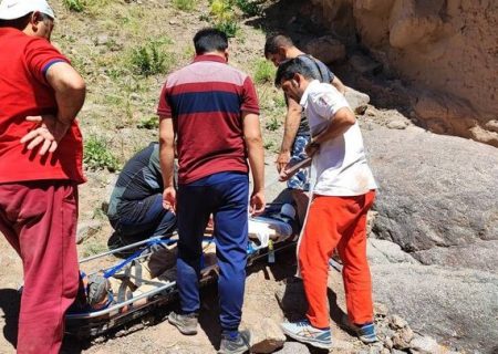 نجات ۲ مصدوم در ارتفاعات شمیرانات