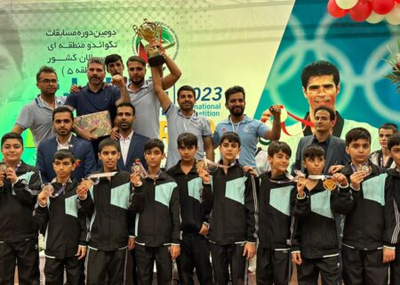 بوشهر مقتدرانه قهرمان مسابقات تکواندو کشور شد