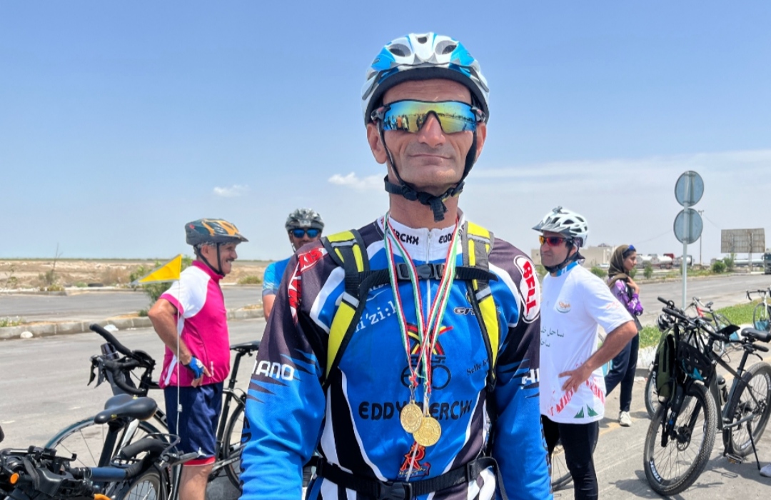 رکاب زن خارگی با کسب دو مدال طلا در مسابقات دوچرخه سواری روز ملی خلیج فارس خوش درخشید