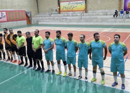 مسابقات فوتسال گرامیداشت هفته وحدت جزیره خارگ به نیمه نهایی رسید