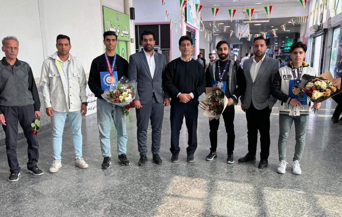 مراسم استقبال از قهرمانان پومسه کشوری در بوشهر برگزار شد