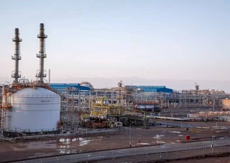 راه‌اندازی موفقیت‌آمیز تاسیسات گازی میدان نفتی آذر