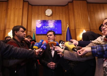معاون علمی رئیس‌جمهور: تحریم‌ها مانع توسعه هوش مصنوعی نمی‌شود، اما هزینه‌ها افزایش می‌یابد
