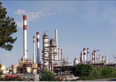 پروژه انتقال آب از دریای عمان به اصفهان در پالایشگاه نفت وارد فاز بهره‌برداری شد