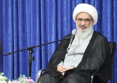 تبریک امام جمعه بوشهر به قهرمانی تیم ملی کشتی و درخواست حمایت ویژه از این ورزش اصیل