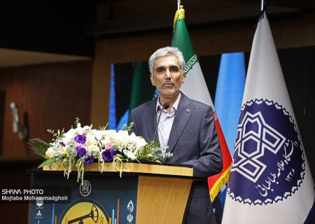 مدیر سرمایه‌گذاری شرکت ملی نفت ایران: فرصت اندکی برای استفاده از منابع نفتی باقی است