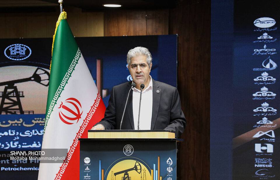 رئیس دانشگاه علامه طباطبایی: سرمایه‌گذاری در صنعت نفت، سرمایه‌گذاری در آینده ایران است