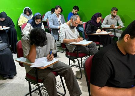 آزمون ورودی دوره جامع فیلم‌سازی در بوشهر با استقبال چشمگیر داوطلبان برگزار شد