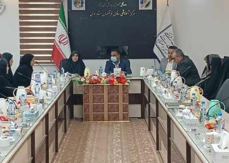 تأکید مدیرکل میراث‌فرهنگی بوشهر بر نقشه راه حمایت از بانوان صنعتگر و گردشگری