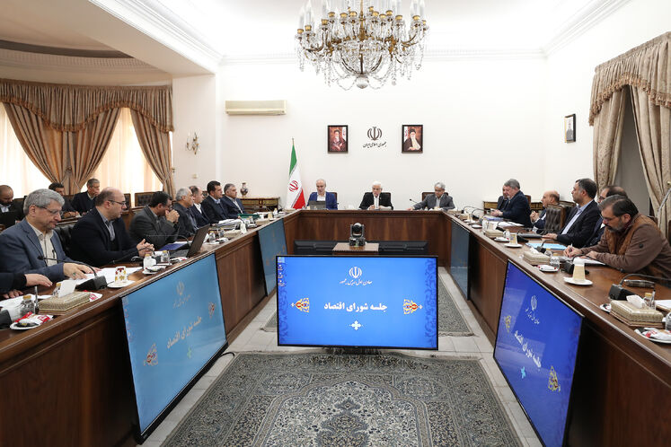 شورای اقتصاد تکلیف پروژه‌های نیمه‌تمام نفتی خلیج فارس را بررسی کرد؛ هدف‌گذاری رشد ۸ درصدی در بودجه ۱۴۰۵