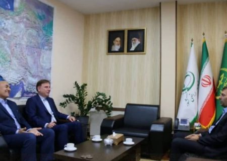 واگذاری زمین برای نیروگاه‌های خورشیدی باید تسریع شود