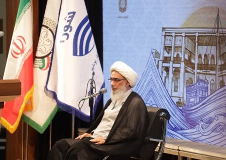 امام جمعه بوشهر: شوراها طلایه‌داران خدمت و مولفه قدرت نظام هستند