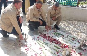 ادای احترام معاون رئیس‌جمهور به شهدای گمنام نیروگاه هسته‌ای بوشهر