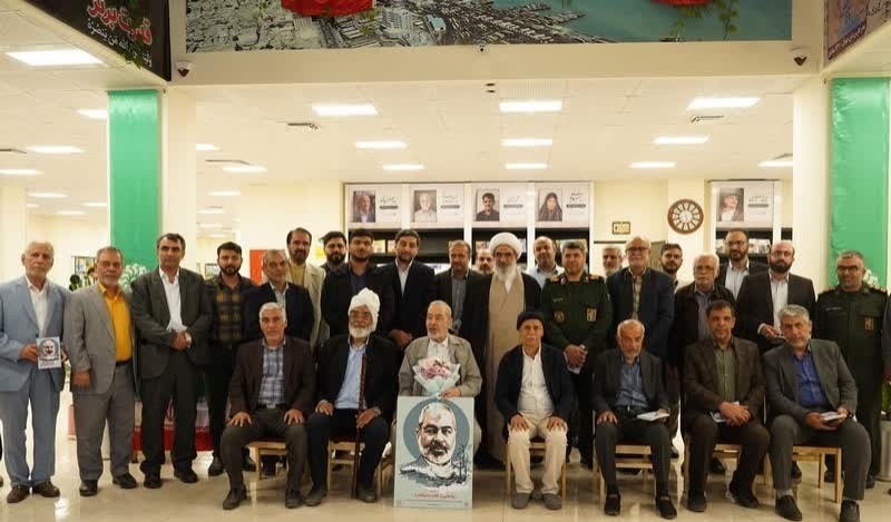 کتاب «تمنّادار» روایتی از نیم‌قرن مجاهدت انقلابی در بوشهر رونمایی شد