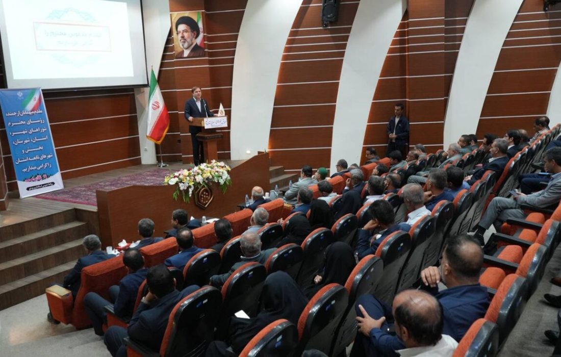 استاندار بوشهر: شوراها محور پیوند مردم و حاکمیت هستند