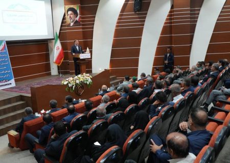 استاندار بوشهر: شوراها محور پیوند مردم و حاکمیت هستند