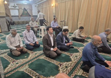 رئیس‌کل دادگستری بوشهر پرونده‌های مردم را در مسجد بررسی کرد