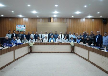 پیشکسوتان داوری ورزش بوشهر تجلیل شدند