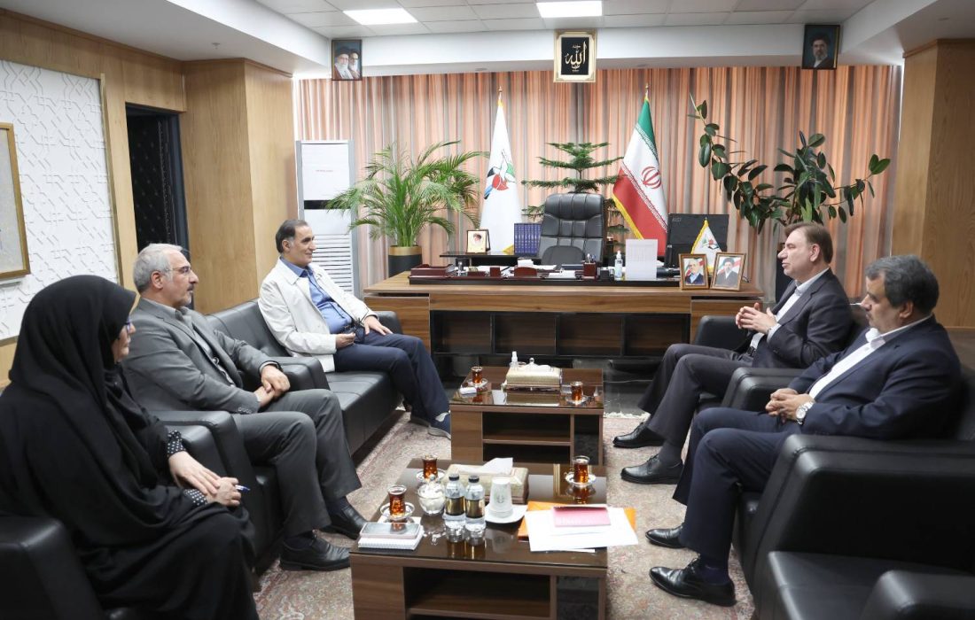 استاندار بوشهر بر ارتقای خدمات به ایثارگران تأکید کرد