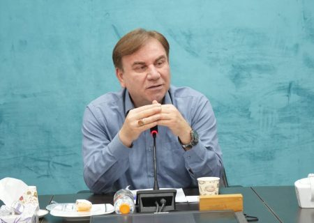 فرمانداران محور هماهنگی امور شهرستان‌ها هستند