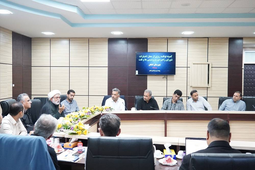 فرماندار کنگان از عملکرد بنیاد مسکن تقدیر کرد