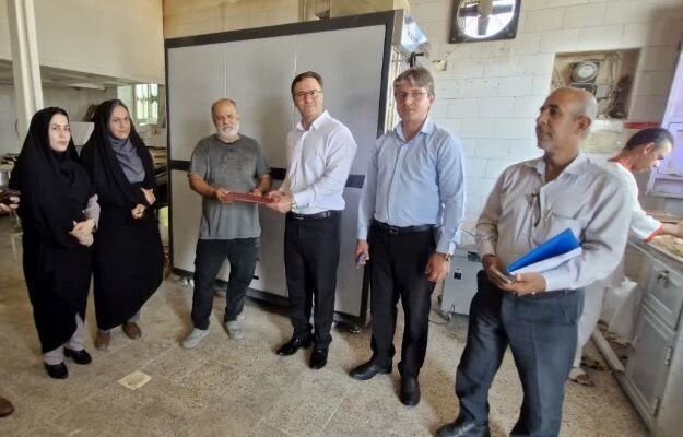 تأکید فرماندار تنگستان بر ارتقای کیفیت خدمات نانواییها