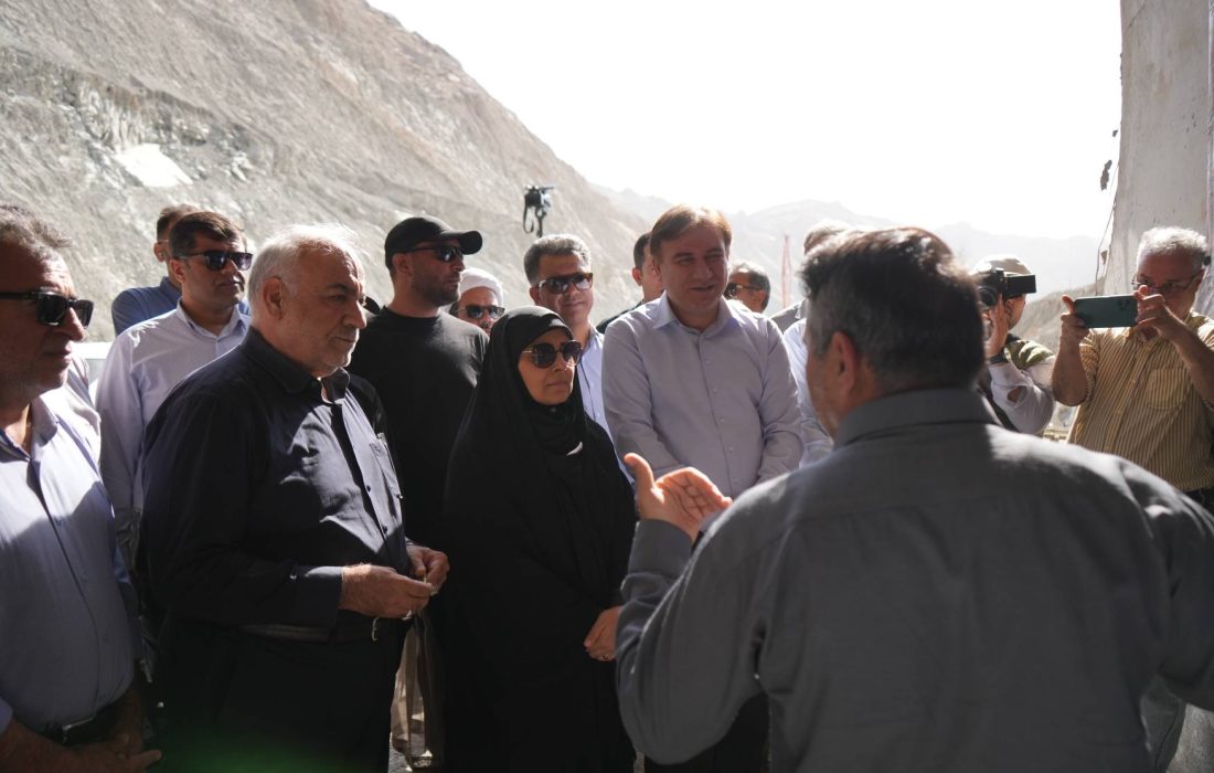 قول وزیر راه برای تأمین اعتبار پروژههای عمرانی بوشهر