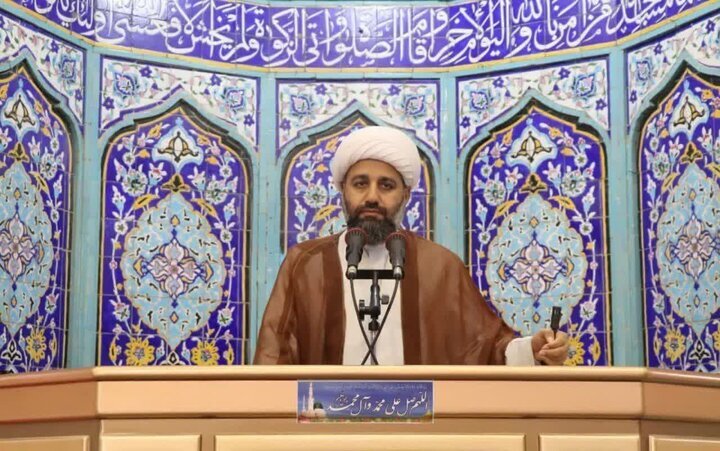 امام جمعه تبیینگر و مطالبهگر مبانی انقلاب اسلامی است