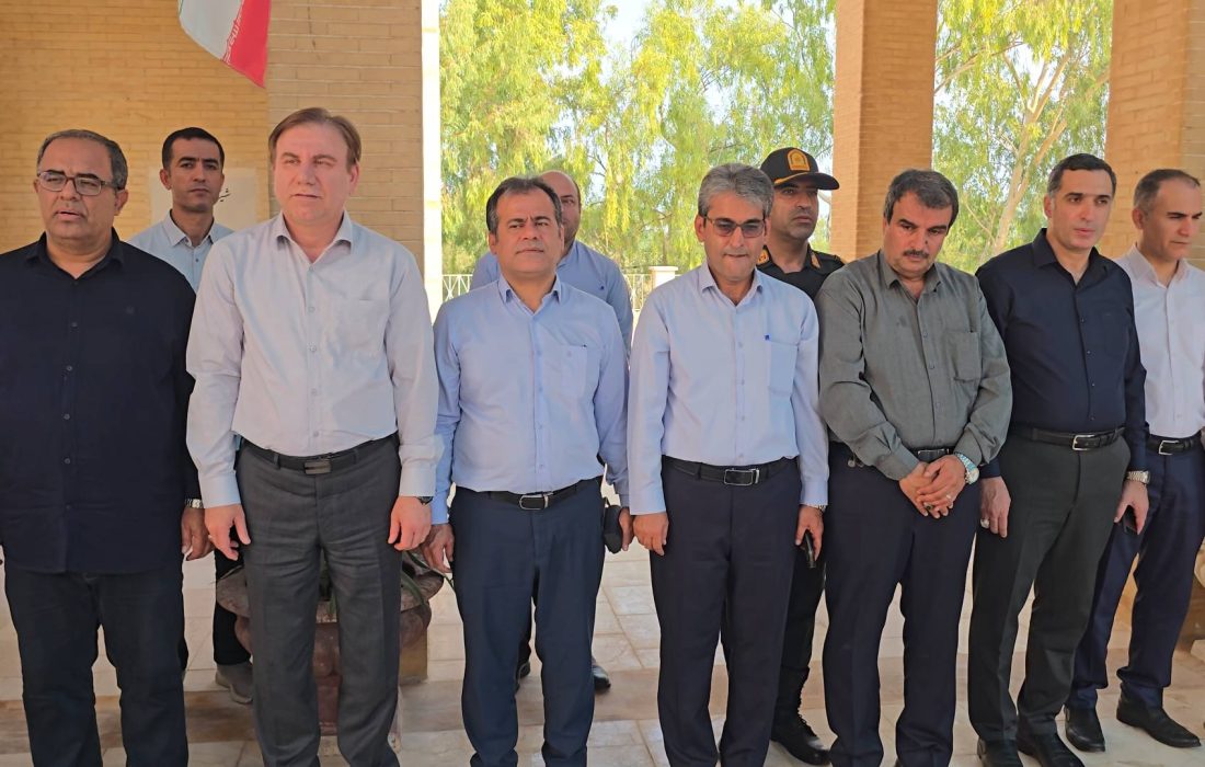 خدمت و توسعه خارگ، امتداد راه شهدای این جزیره است