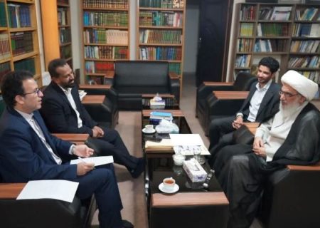 امام جمعه بوشهر خواستار تخصصی‌شدن تجارت دریایی شد
