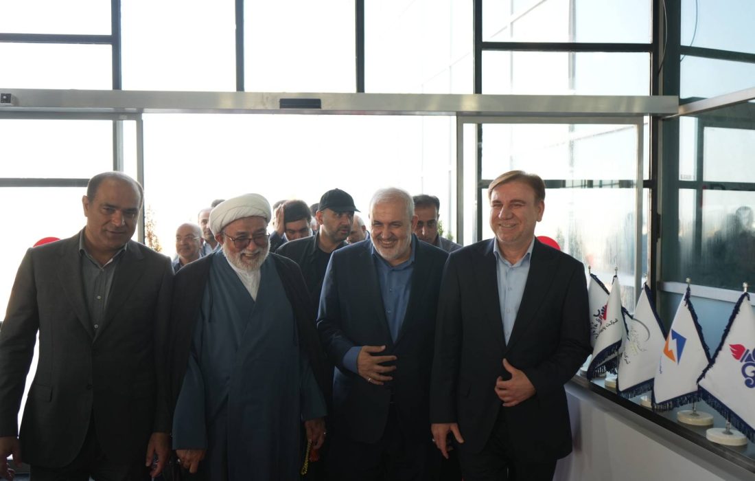 بهره‌برداری از دو آب‌شیرین‌کن در سفر وزیر نیرو به بوشهر