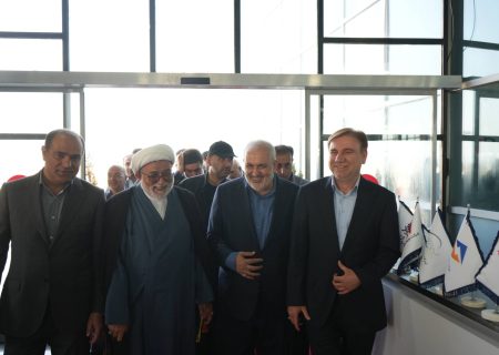 بهره‌برداری از دو آب‌شیرین‌کن در سفر وزیر نیرو به بوشهر