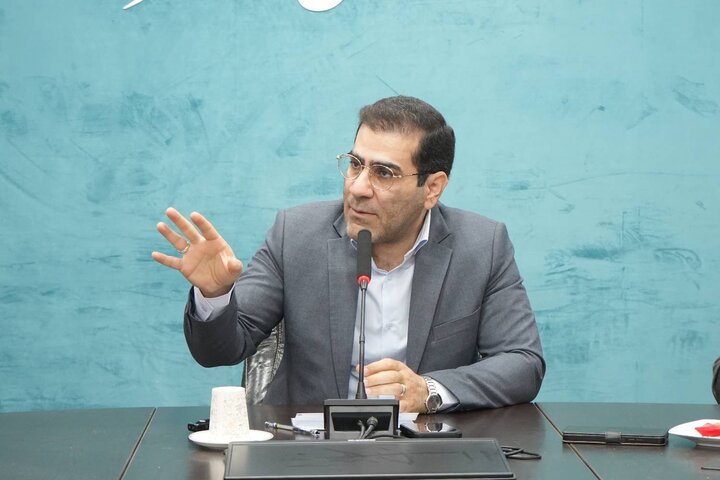 لزوم شفافسازی تصمیمات اقتصادی و تقویت ارتباط دولت با رسانهها