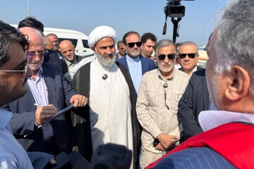 پژمان‌فر: ایستادگی مردم خارگ و کارکنان نفت در تاریخ کشور ماندگار است